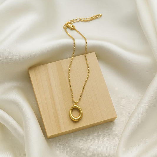 Elysian Loop Gold Pendant